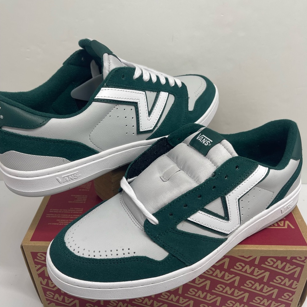 Vans Green White Men's Lowland 2.0
Tri-Tone Green/Grey
VN000D6RZOX Sneakers - Picture 12 of 16